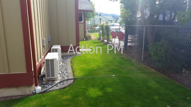 Foto del edificio - 218 W Bell St