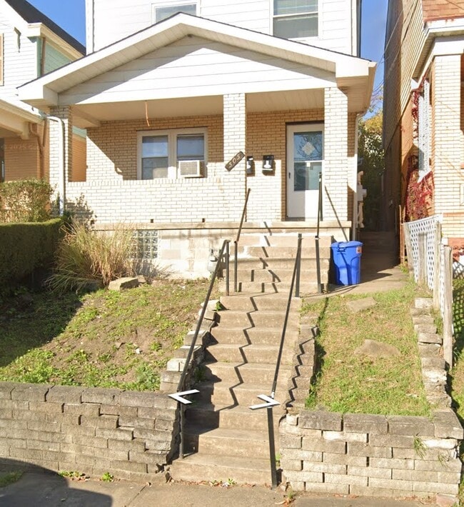 Building Photo - 505 Transverse Ave