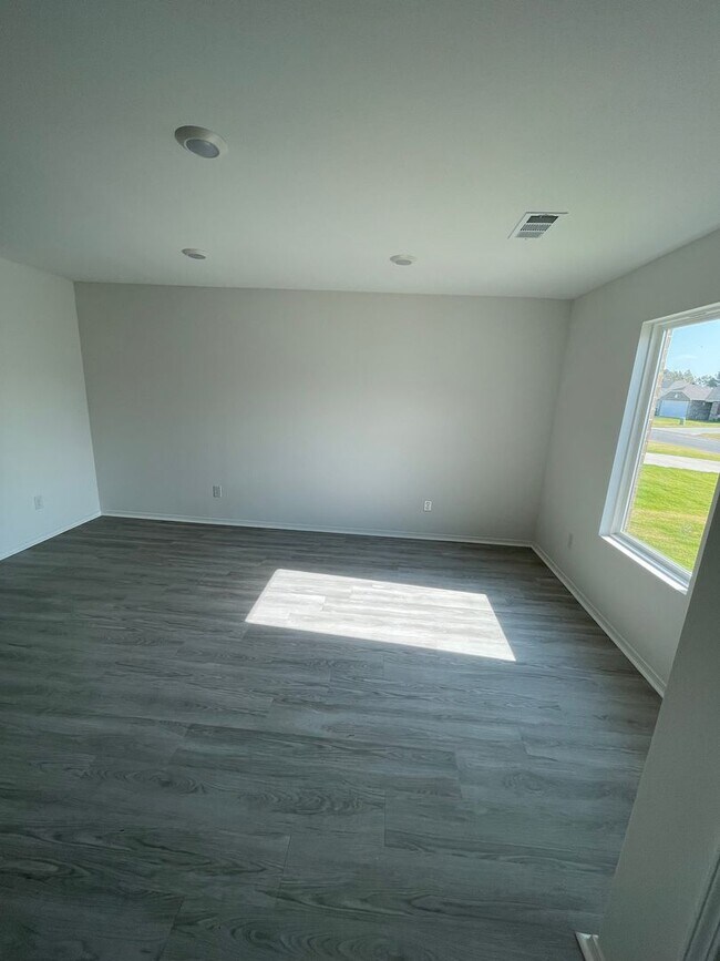 Foto del edificio - 3 Bedroom, 2 Bathroom Home