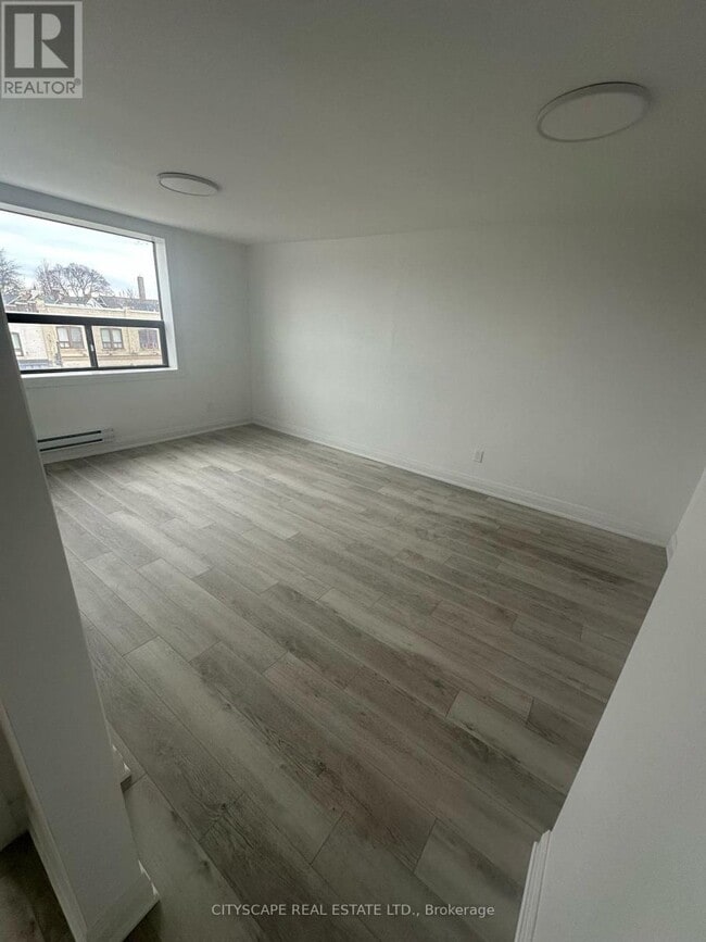 Building Photo - 1710 St Clair Ave W