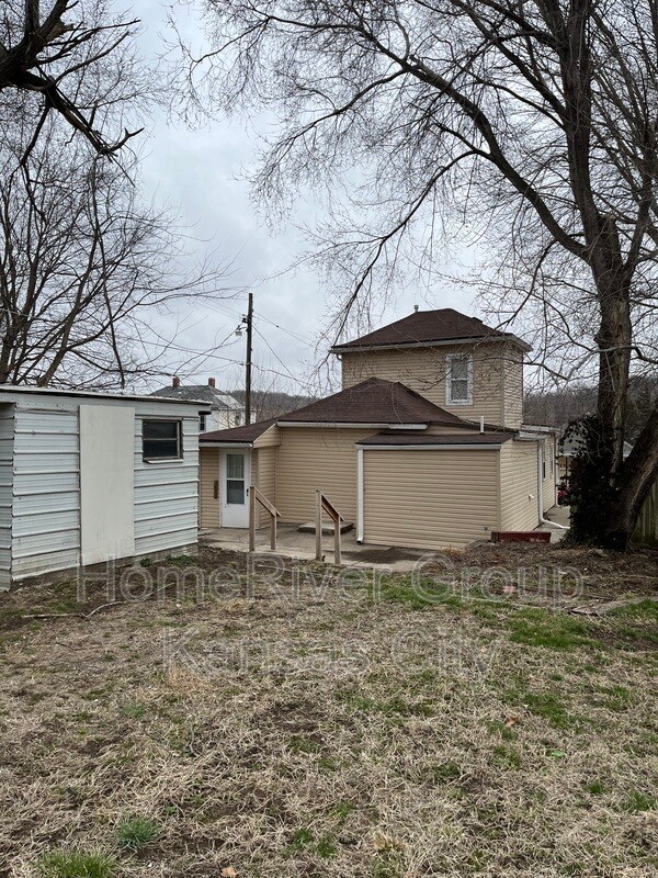 3122 N 10th St, Saint Joseph, MO 64505 House Rental in Saint Joseph