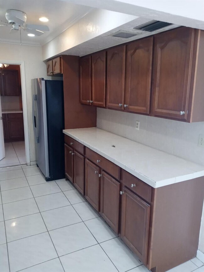 Foto del edificio - 701 SW 4th St