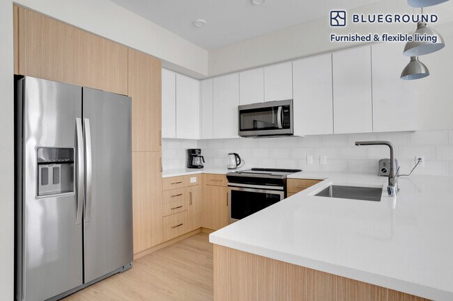 Foto del edificio - 490 W McKinley Ave