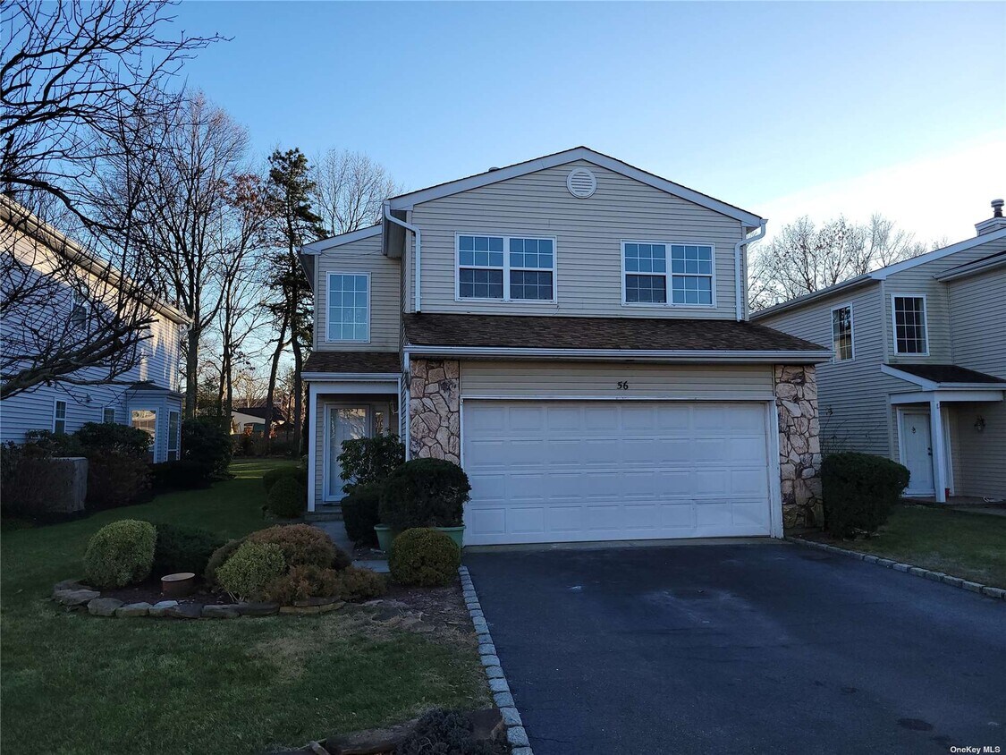 56 Colony Dr, Holbrook, NY 11741 Townhome Rentals in Holbrook NY