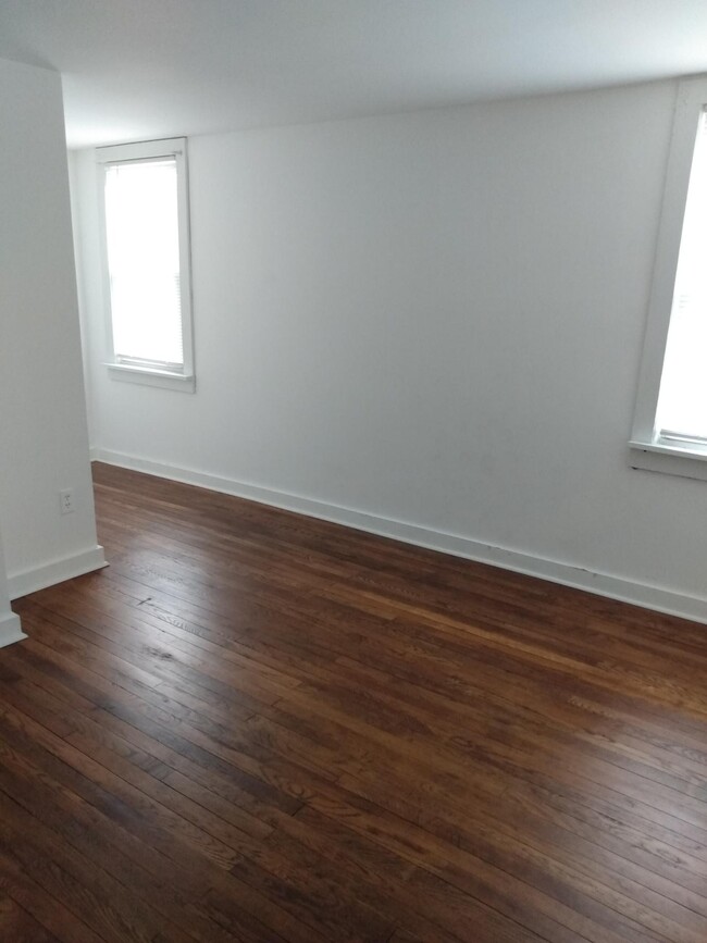Foto del edificio - 830 east second