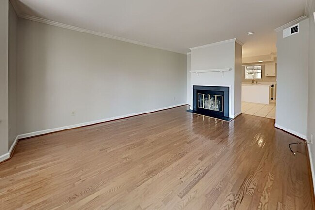 Foto del edificio - 120 Spring Place Drive