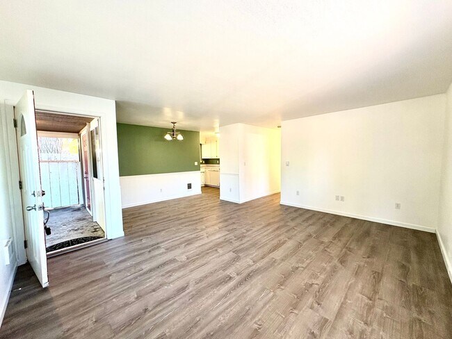 Foto del edificio - Cozy & Clean 3BR Home in North Tacoma
