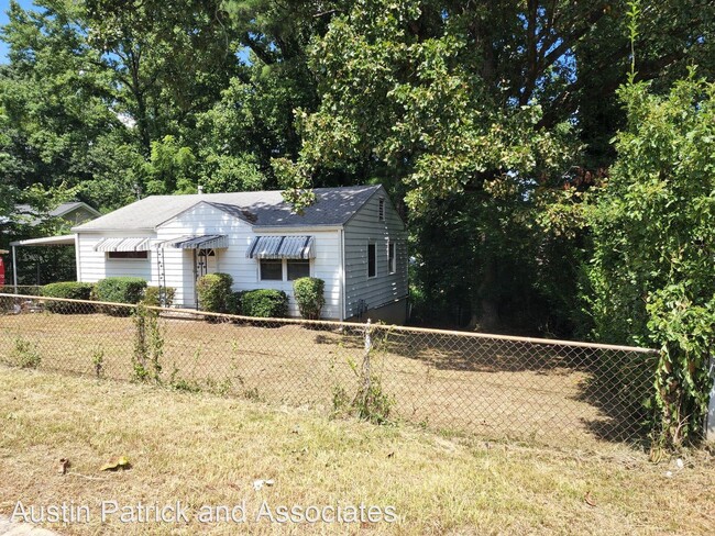 Building Photo - 3 br, 1 bath House - 6279 Susan Lane