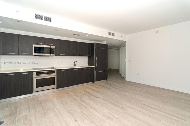 Foto del edificio - 55 SW 9th St