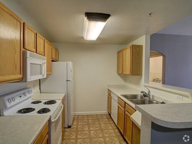 Building Photo - 7440 S Blackhawk St