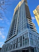 Building Photo - 77 Mutual St
