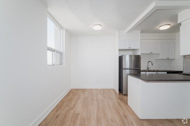 2 chambres, 1 salle de bain - 87 m² - Salle à manger - 36 River Road East
