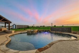 Building Photo - 109 Petes Ln