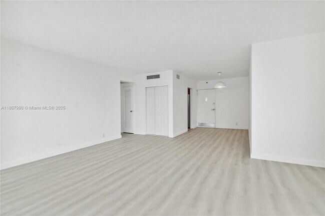 Building Photo - 1200 West Ave