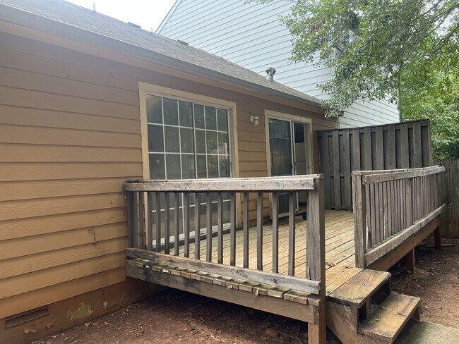 Building Photo - 3476 Kingswood Run