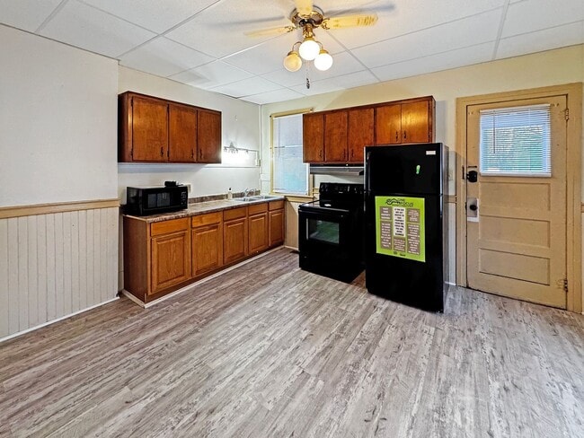 Foto del edificio - 323-325 Percy St