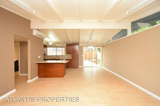 Foto del edificio - 762 Lakehaven Dr