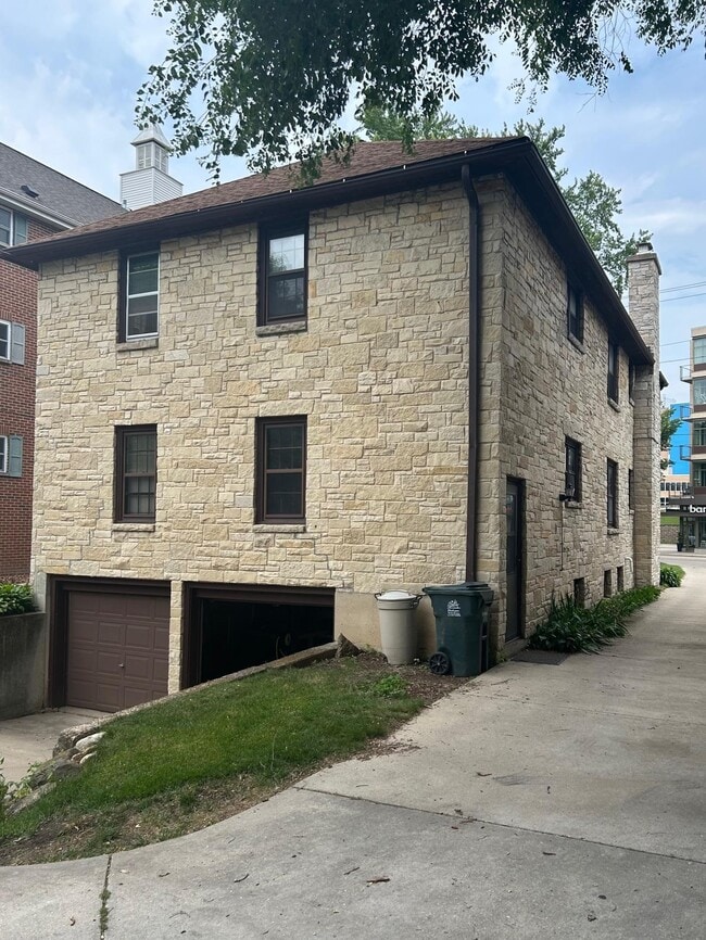 Building Photo - 2551 University Ave