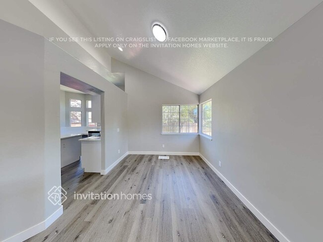 Building Photo - 4821 Laguna W Way