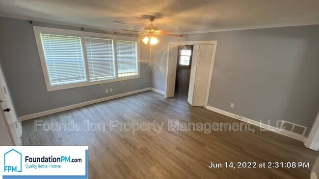 Building Photo - 4236 Atwood Ave
