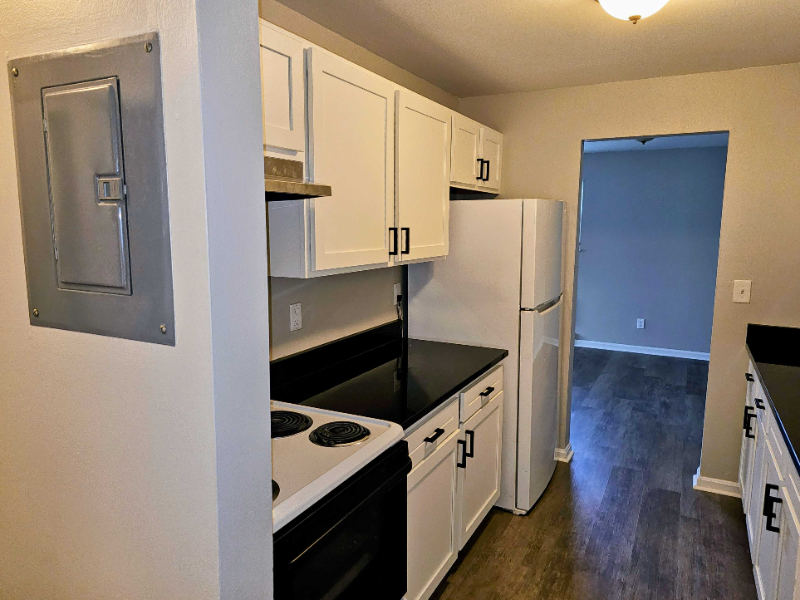 Foto principal - 5856 Highview Dr