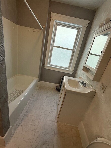 Building Photo - 29 Brown St