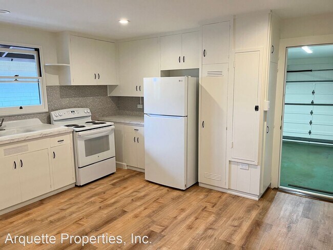 Foto del edificio - 3 br, 1.5 bath House - 2358 Liliha Street
