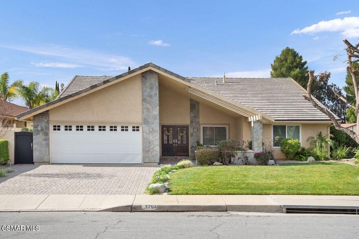 Foto principal - 3294 W Sierra Dr