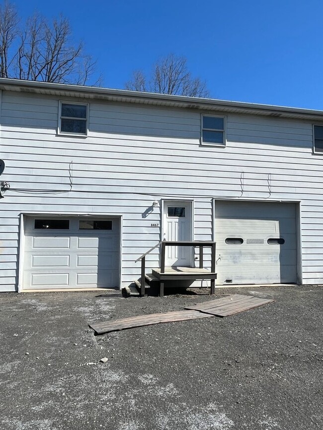 Building Photo - 8467 Airport Rd