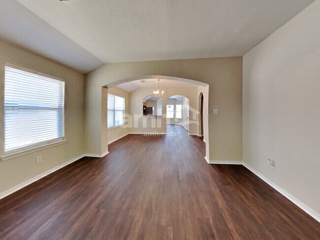 Foto del edificio - 2414 Teal Run Place Dr