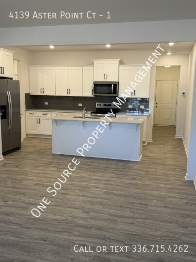 Foto del edificio - 4139 Aster Pt Ct