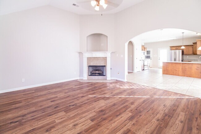 Foto del edificio - 6213 Arlington Ln