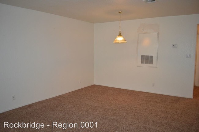 Building Photo - 5012 S Rainbow Blvd