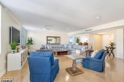 Building Photo - 14250 Royal Harbour Ct
