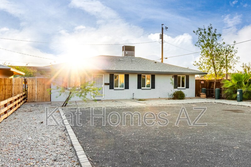 Foto principal - 2022 N 17th St