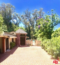Building Photo - 12751 Mulholland Dr