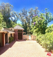 Building Photo - 12751 Mulholland Dr