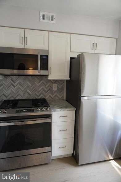 Foto del edificio - 1907A Ralston Dr