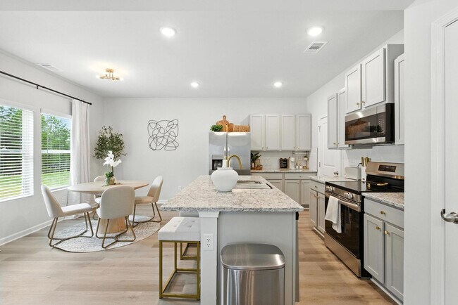 Foto del edificio - 611 W Vincent Dr