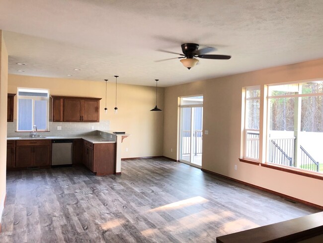 Foto del edificio - MOVE IN SPECIAL! $500 OFF MOVE IN COST (wi...