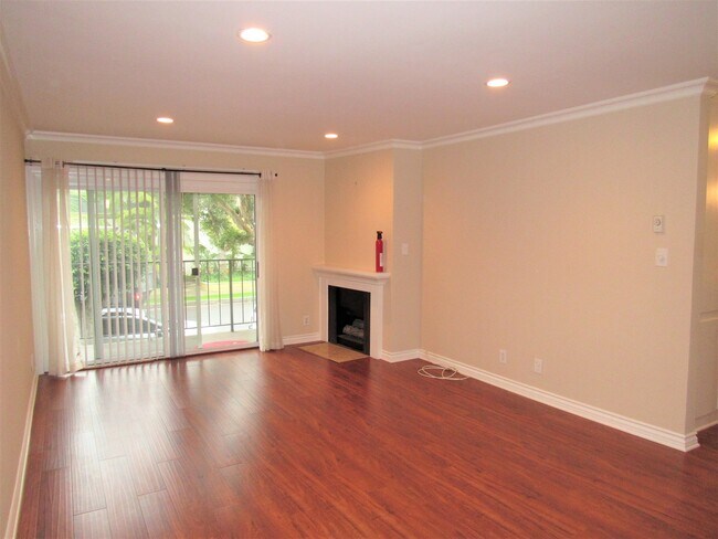 Foto del edificio - 8163 Redlands St