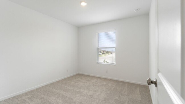 Building Photo - 1263 Falcon Hts Dr