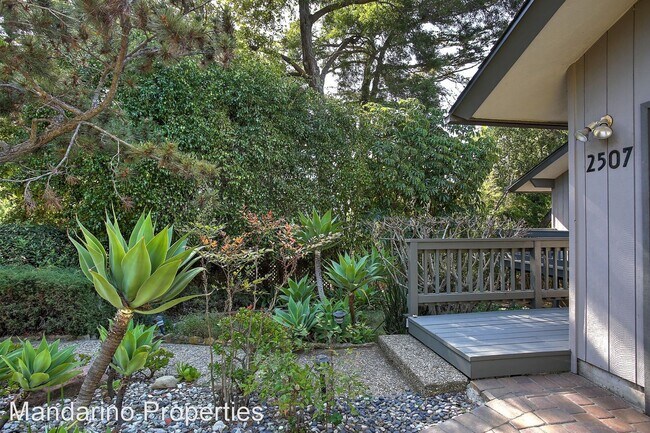 Building Photo - 3 br, 2 bath House - 2507 Anacapa Street