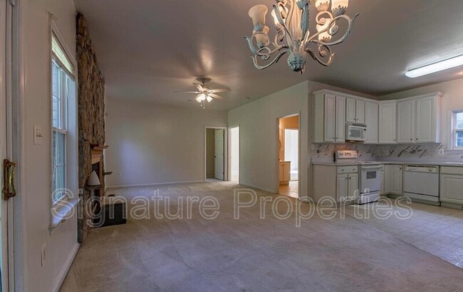 Building Photo - 8619 Worman Dr