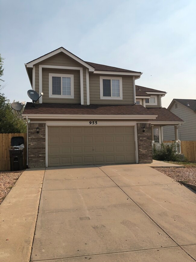 Photo - 955 Winebrook Way House