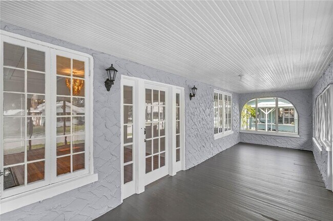 Foto del edificio - 811 SE 12th St