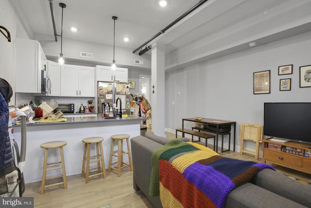 Foto principal - 3965 Lancaster Ave