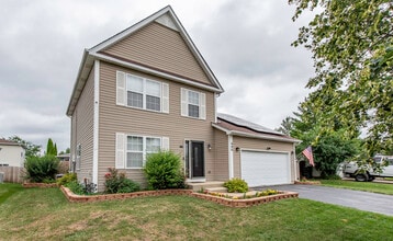 Building Photo - 686 Chippewa Cir