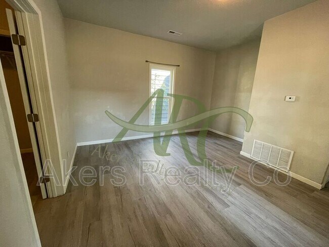Foto del edificio - 1444 Cypress St