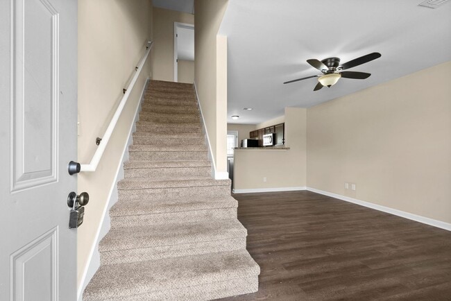 Building Photo - 624 Appleton Dr